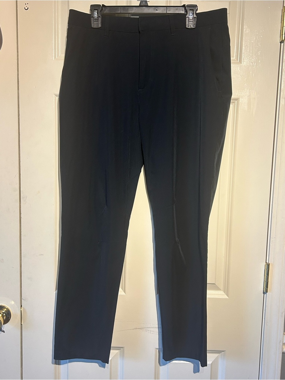 Fabletics Pants Mens 34x30 Black The Only Pant Stretch Golf Comfort Performance